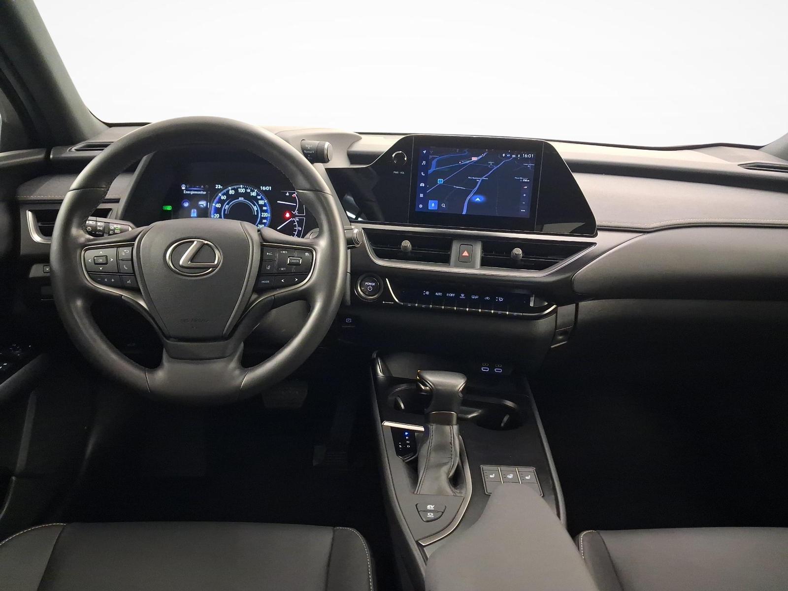 LEXUS UX 250h F-Line-image-8