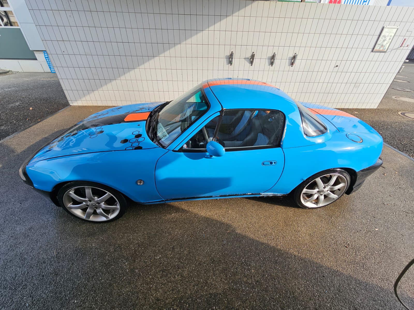 MAZDA MX-5 1.6i-16-image-6
