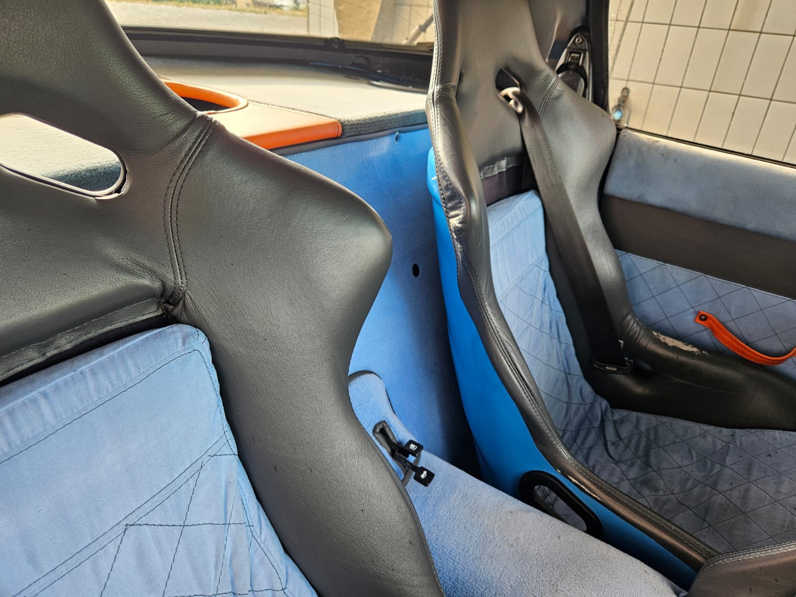 MAZDA MX-5 1.6i-16-image-12