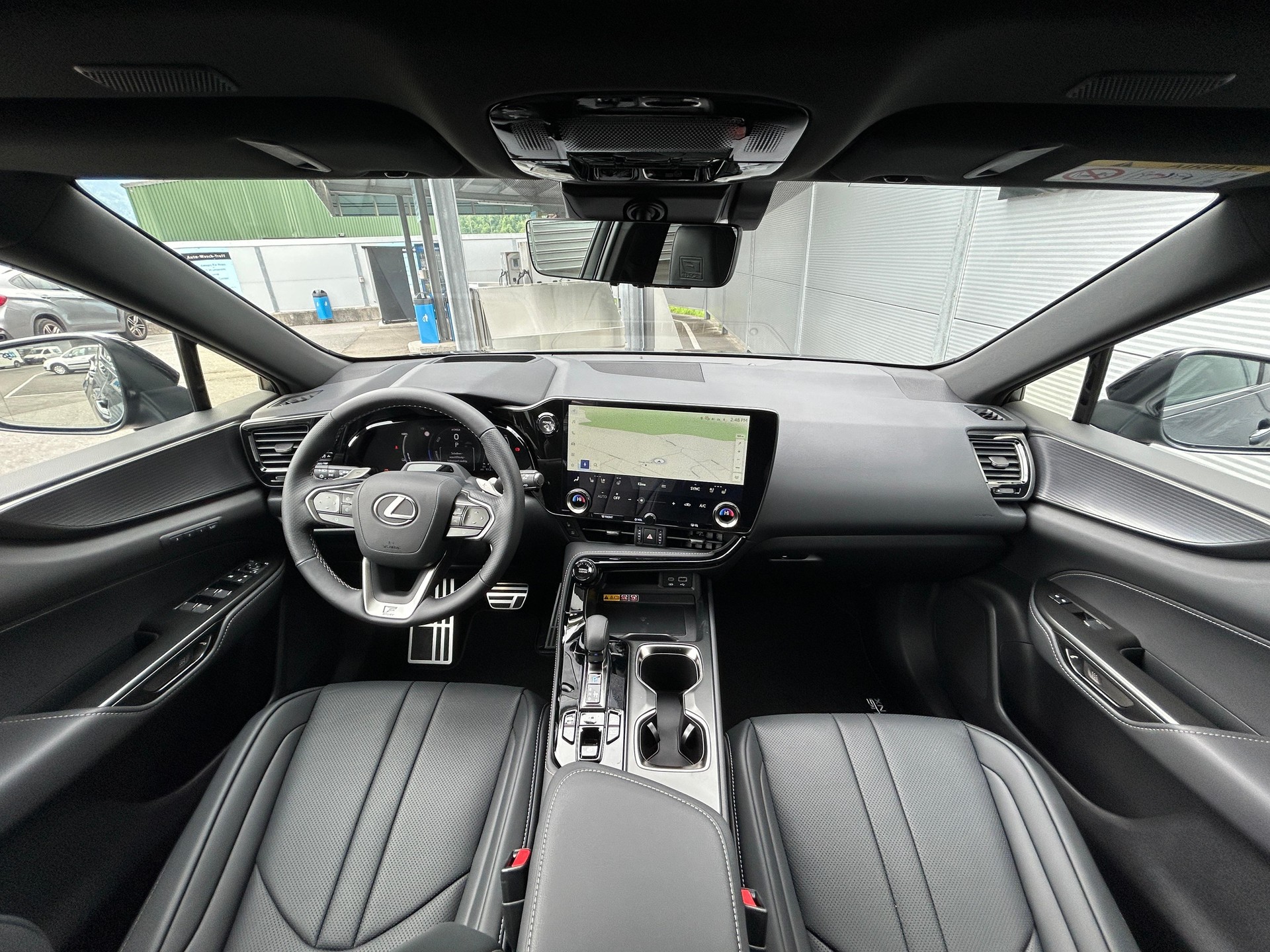 LEXUS NX 450h+ F-Sport-image-5