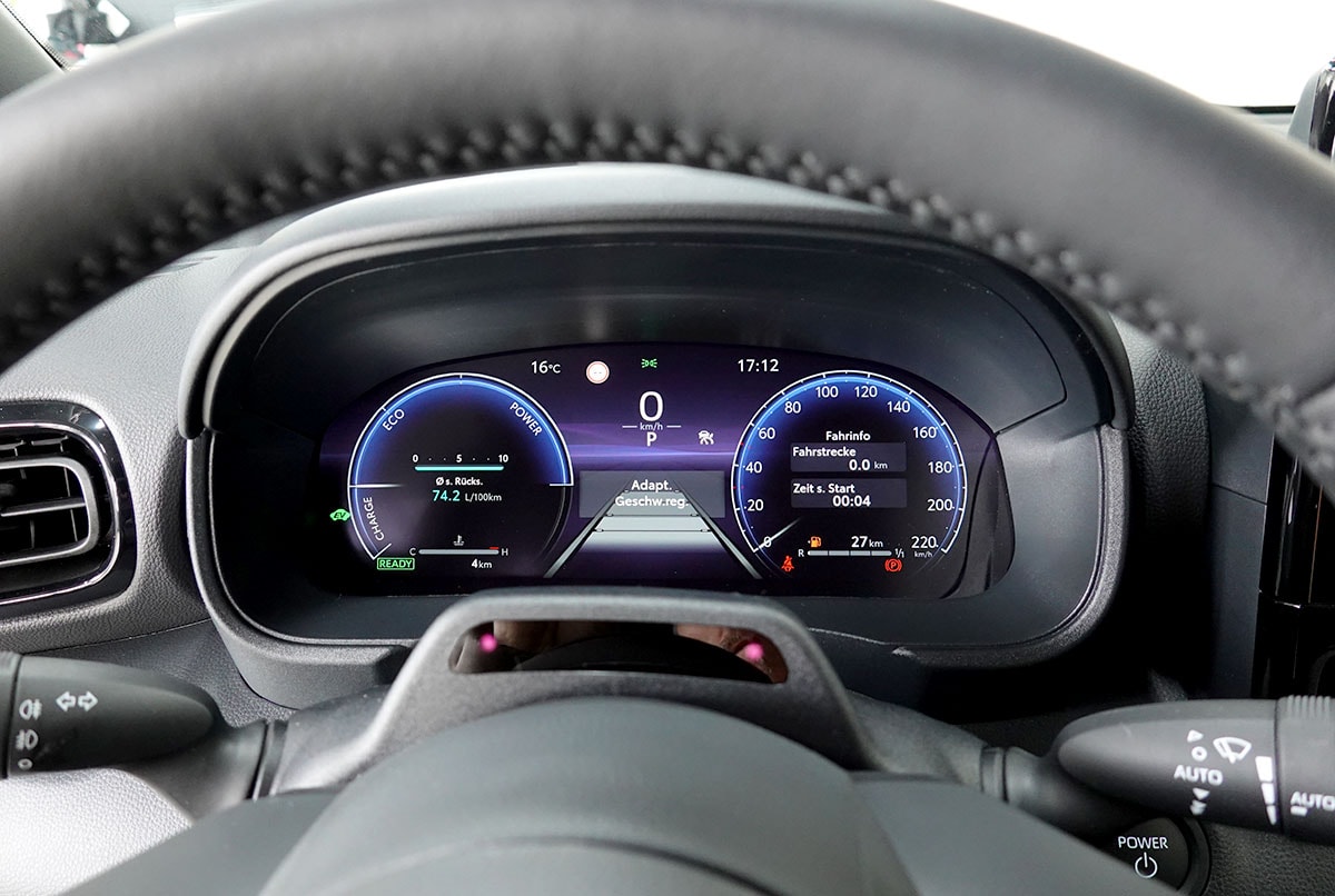TOYOTA Yaris 1.5 Premium e-CVT, Bitone-image-17