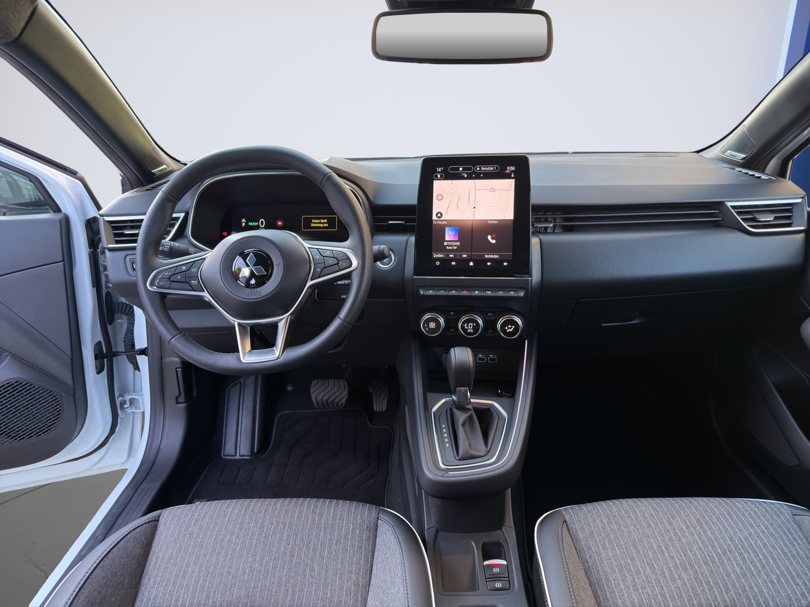 MITSUBISHI Colt 1.6 HEV Instyle-image-11