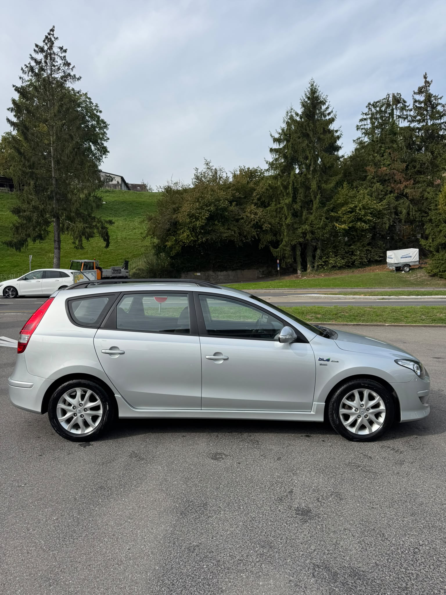 HYUNDAI i30 Wagon 1.6 CRDi Style-image-7