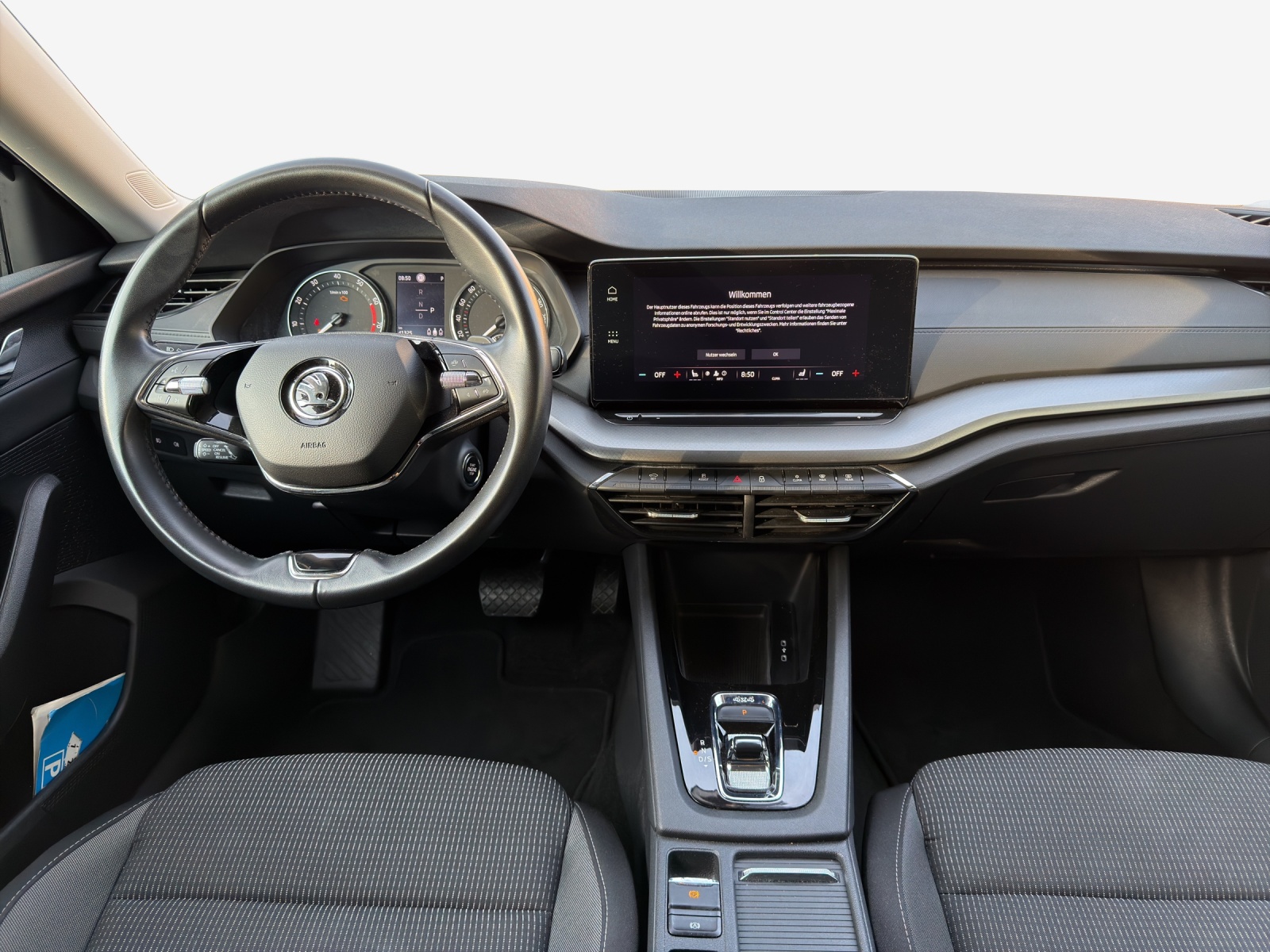SKODA Octavia Combi 2.0 TSI Ambition DSG 4x4-image-8