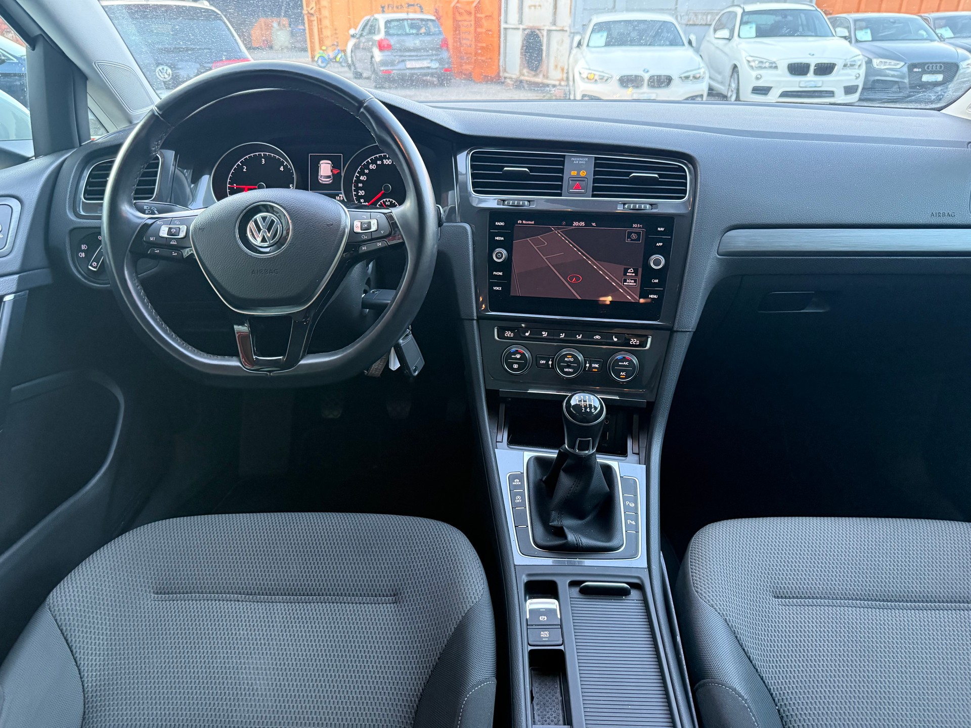 VW Golf 2.0 TDI Highline 4Motion-image-15