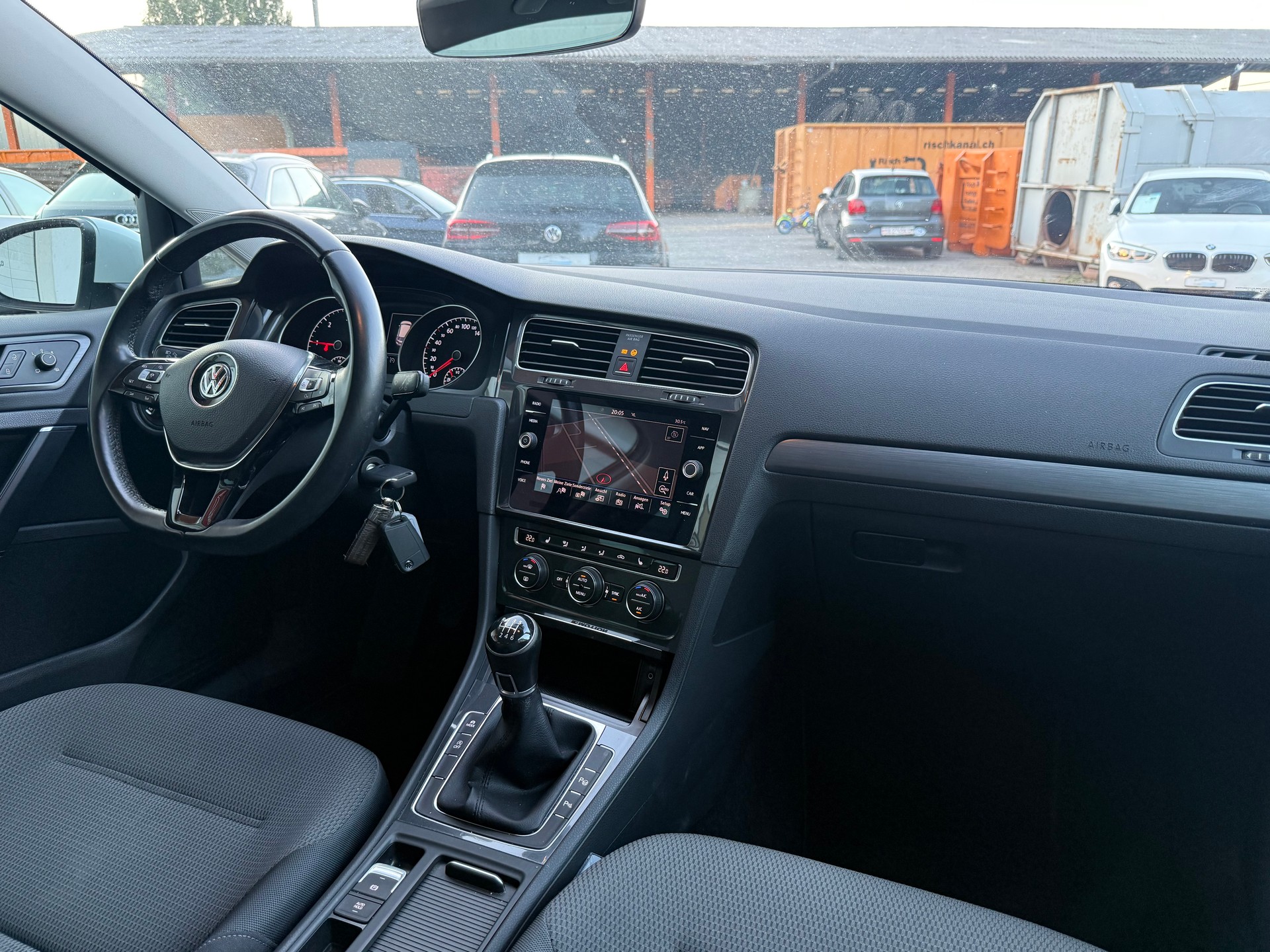 VW Golf 2.0 TDI Highline 4Motion-image-12