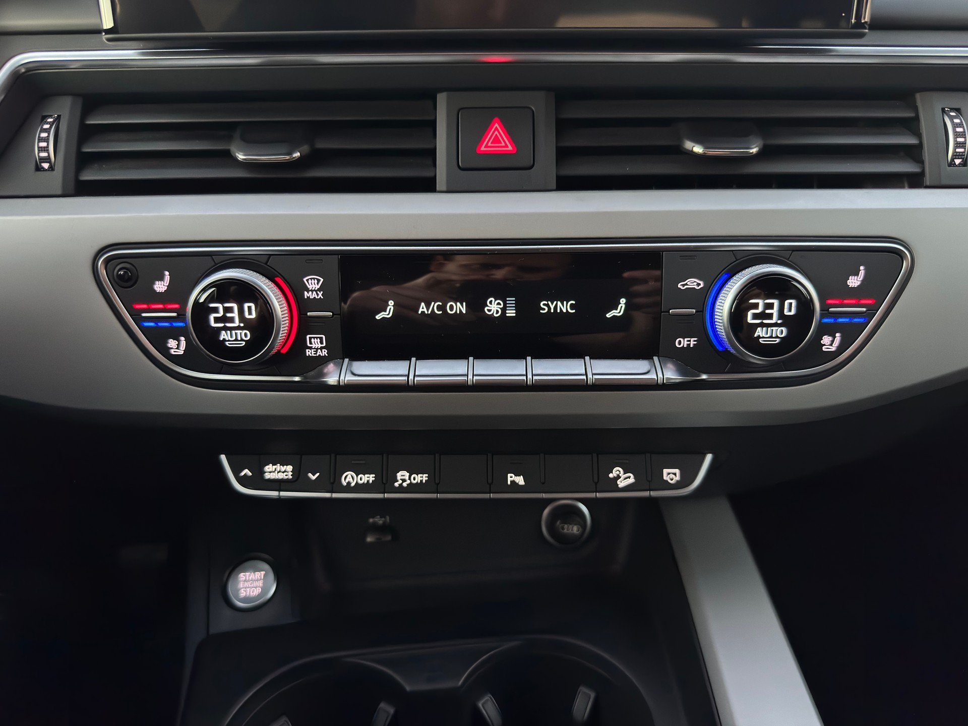 AUDI A4 allroad 40 TDI quattro tiptronic-image-9