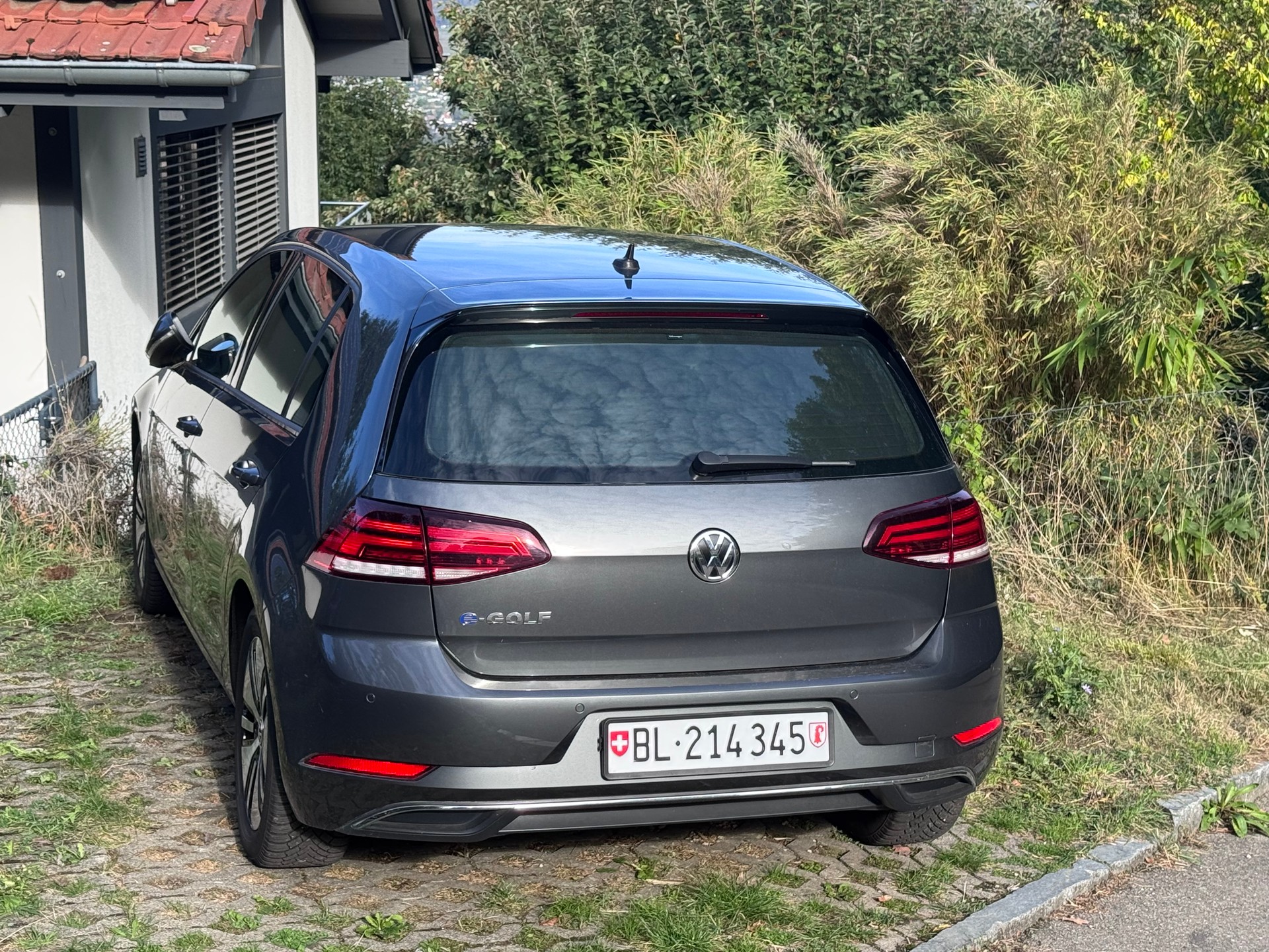 VW e-Golf-image-3