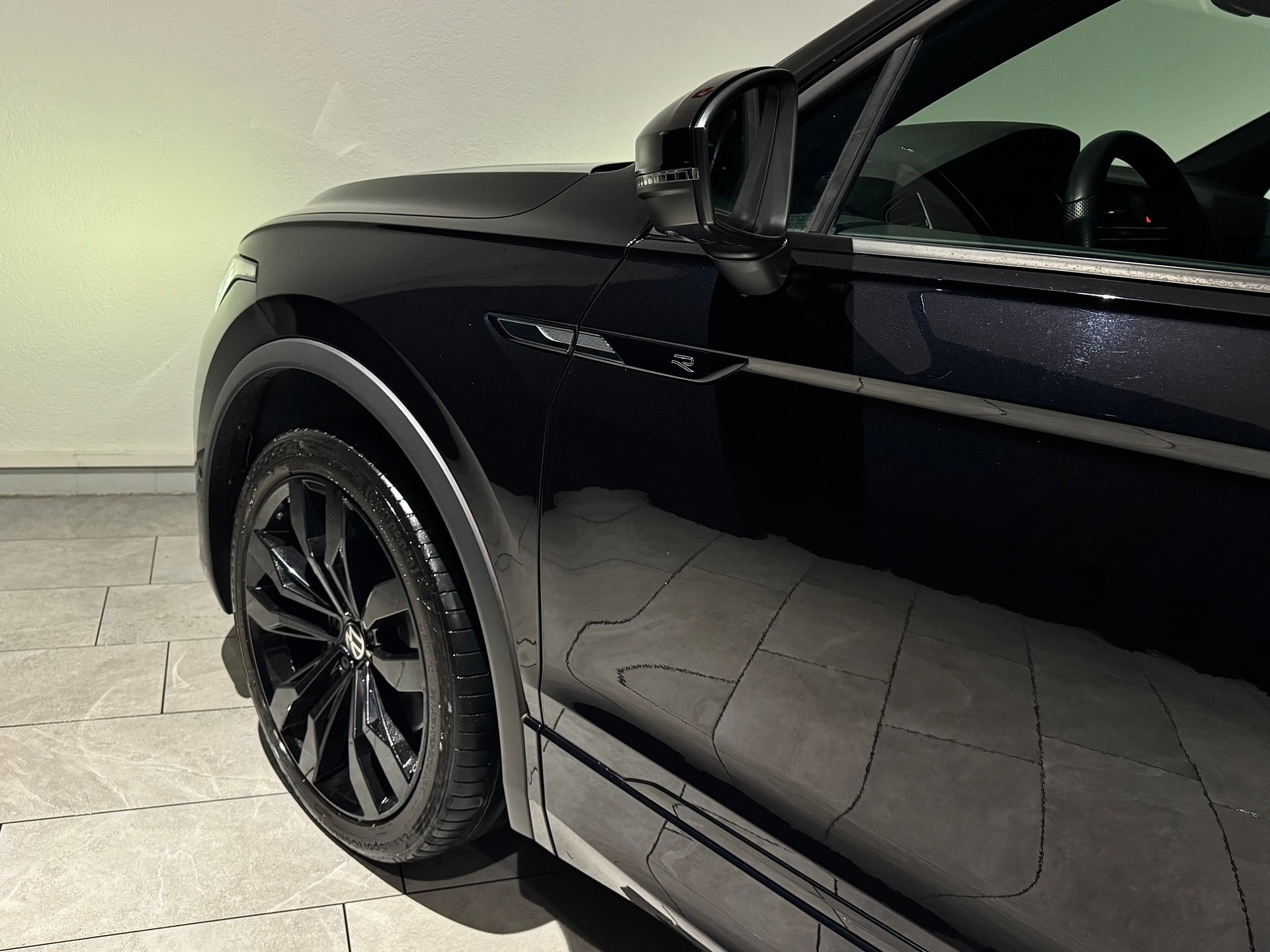 VW Tiguan 2.0TSI R-Line 4Motion DSG | Black Edition | AHK |-image-15