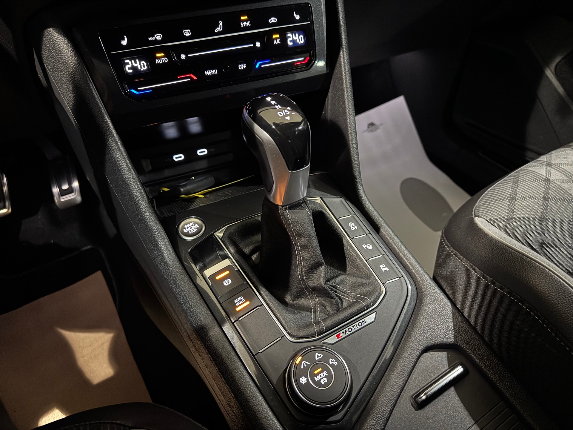 VW Tiguan 2.0TSI R-Line 4Motion DSG | Black Edition | AHK |-image-26