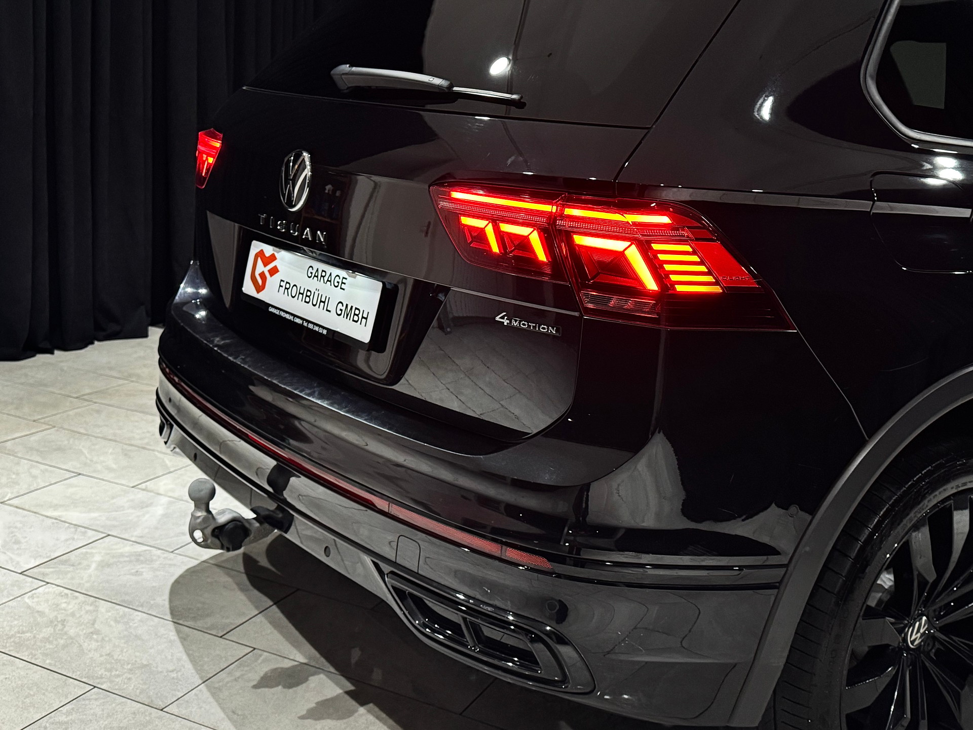 VW Tiguan 2.0TSI R-Line 4Motion DSG | Black Edition | AHK |-image-13