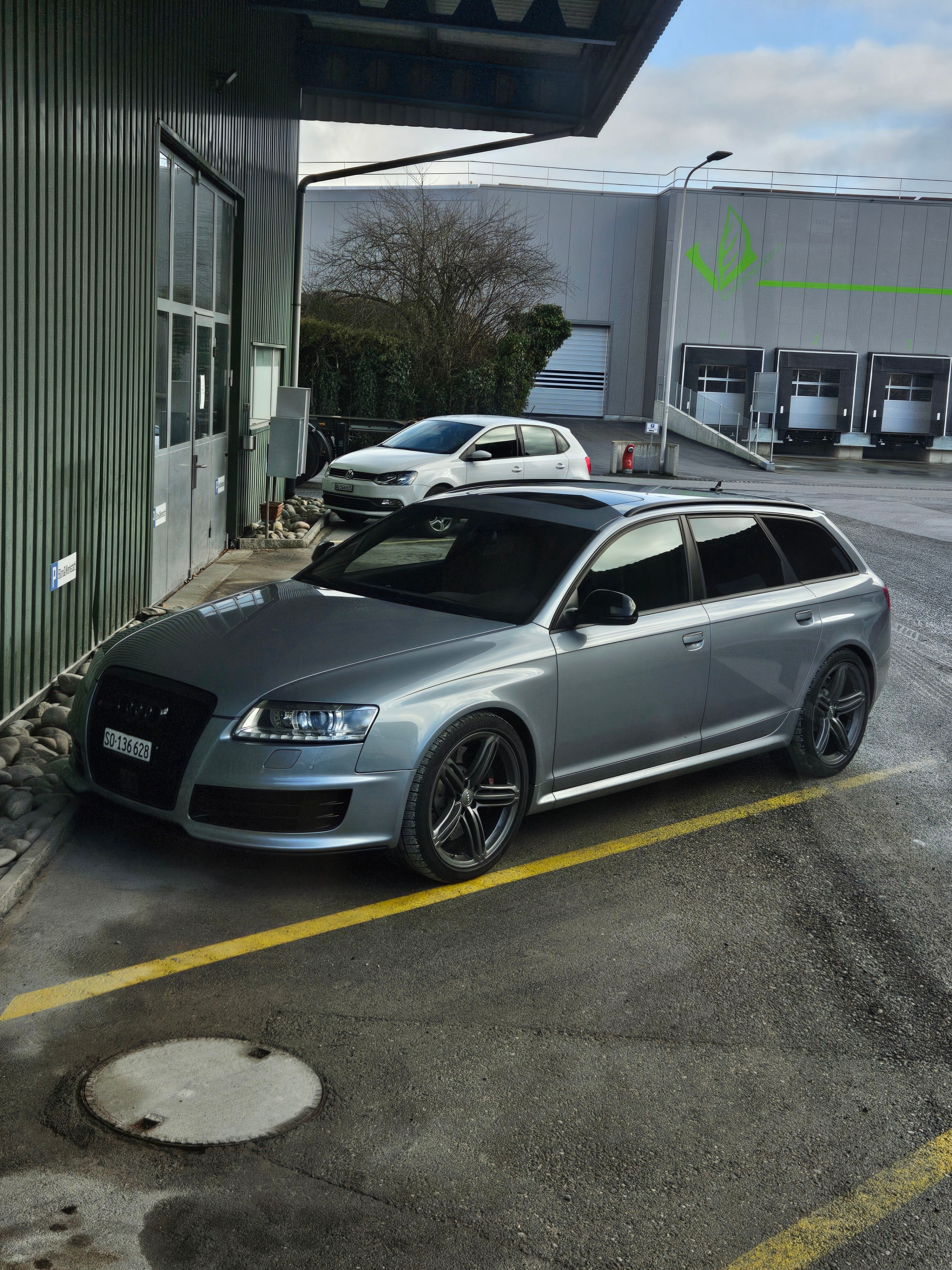 Car photo
