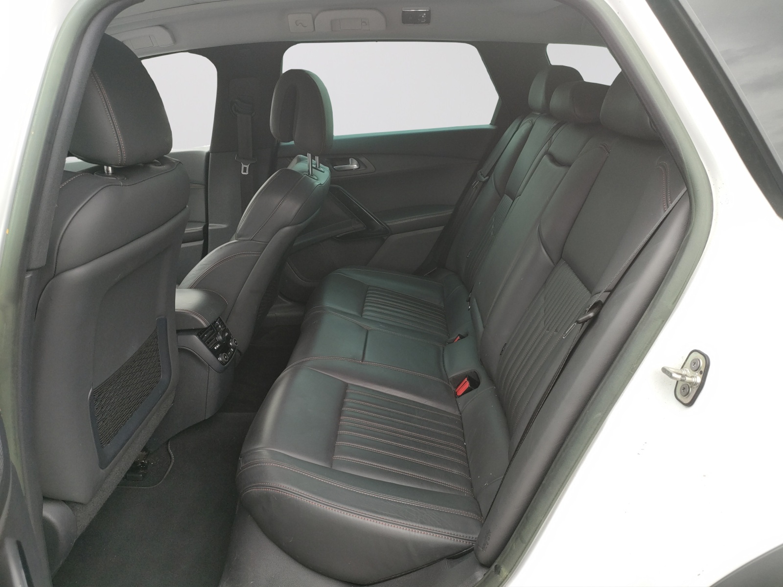 PEUGEOT 508 RXH 2.0 HDI Hybrid4 EGS6-image-11