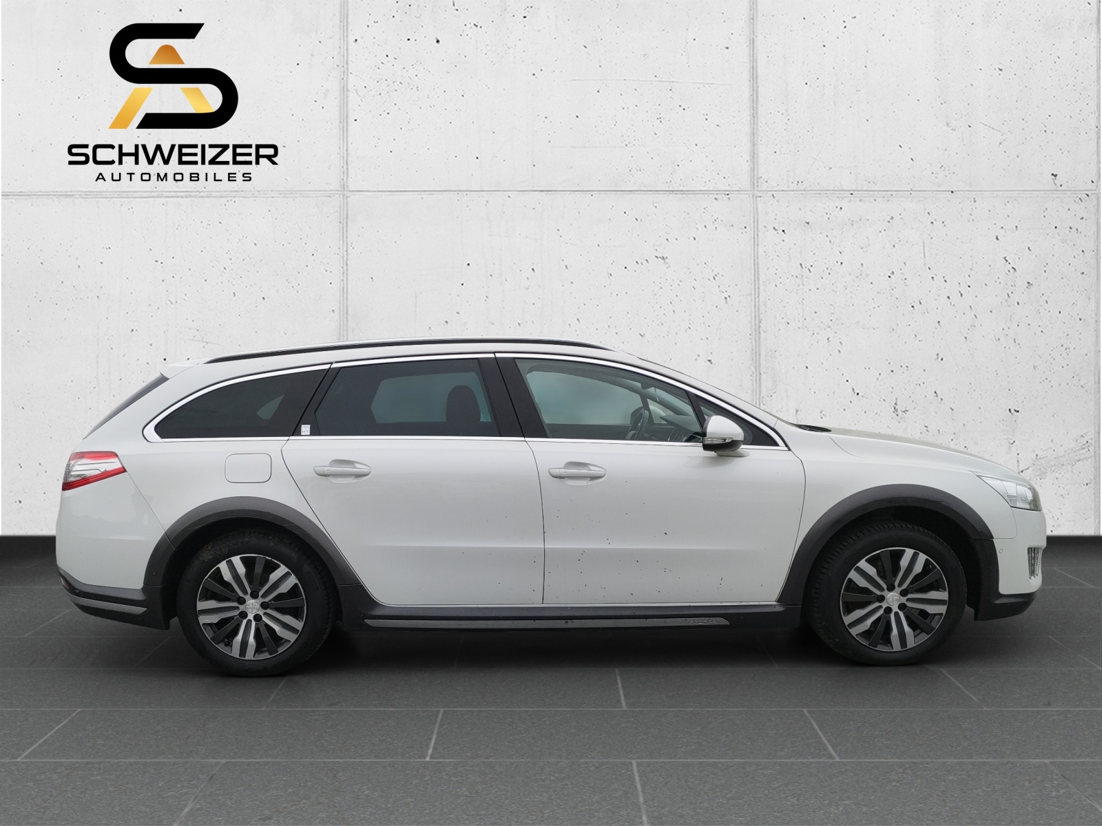 PEUGEOT 508 RXH 2.0 HDI Hybrid4 EGS6-image-4