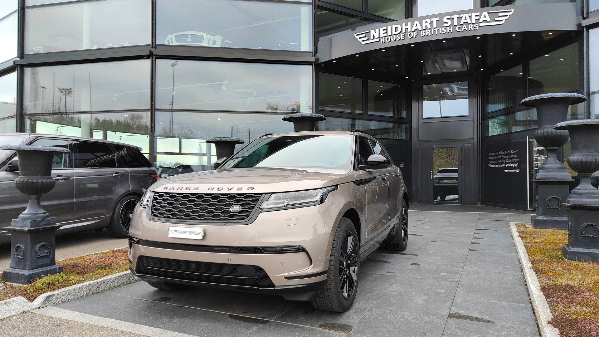 LAND ROVER Range Rover Velar P400e 2.0 I4 PHEV S Automatic-image-0
