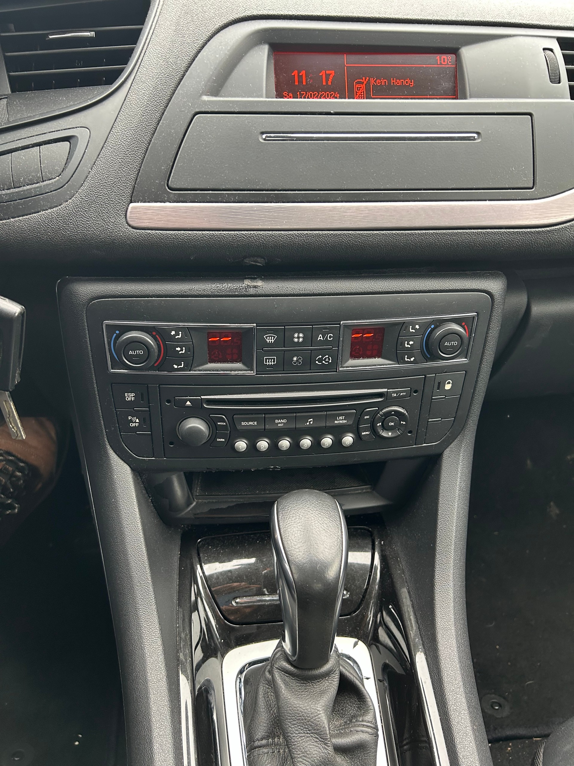 CITROEN C5 Berline 1.6 Turbo Dynamique Automatic-image-10