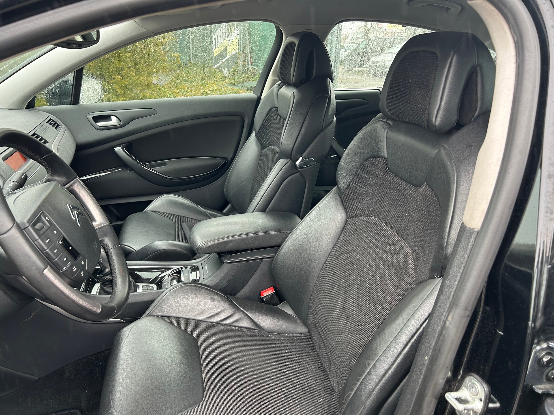CITROEN C5 Berline 1.6 Turbo Dynamique Automatic-image-9