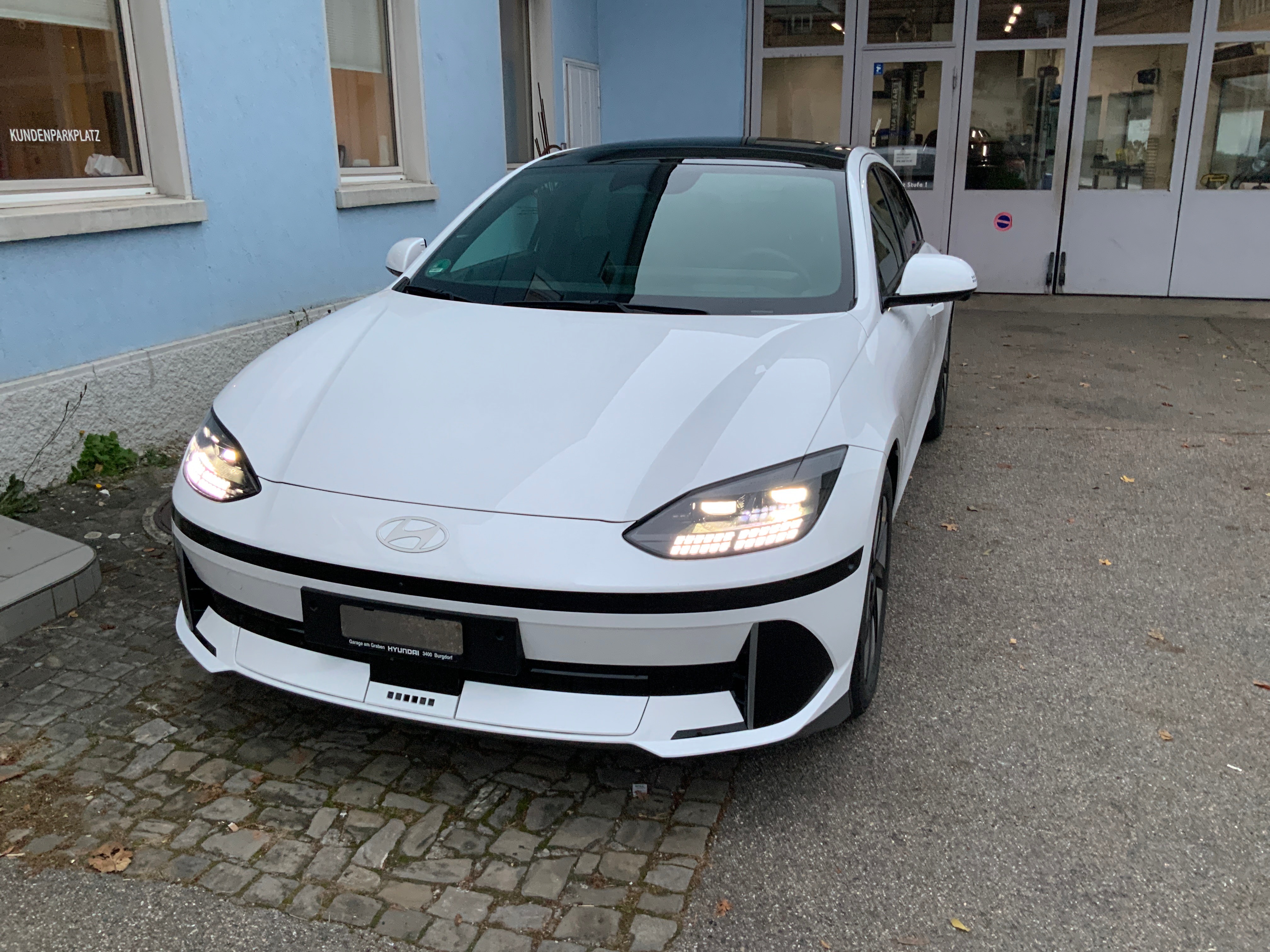 Car photo