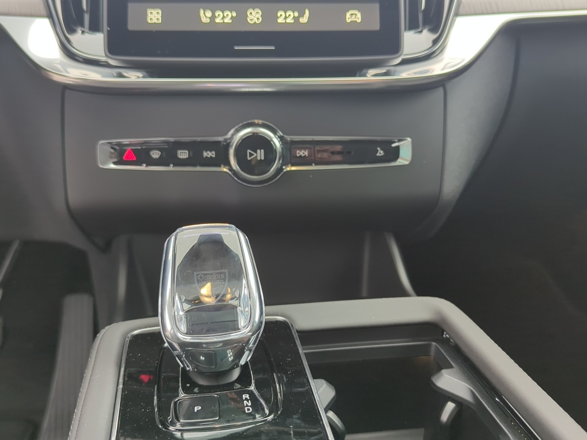VOLVO T8 eAWD Plus Premium-Paket (7 Sitzer)-image-16