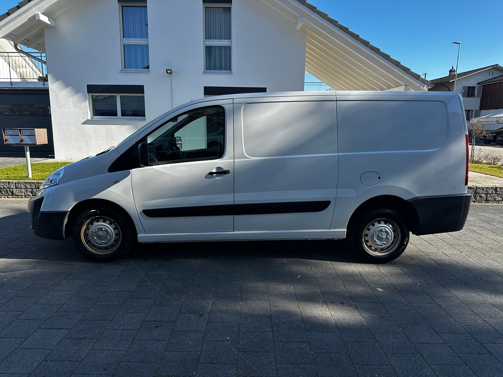 PEUGEOT Expert 2.0 HDi 229 L1H1-image-3