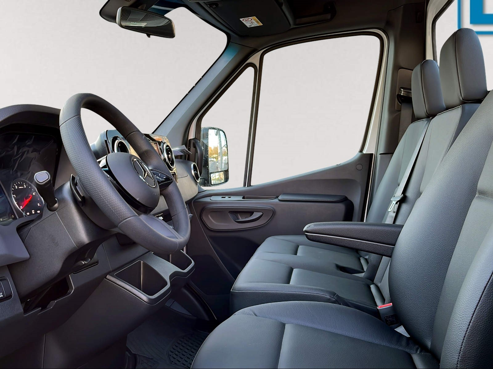 MERCEDES-BENZ Sprinter 317 CDI Standard 9G-TRONIC-image-5