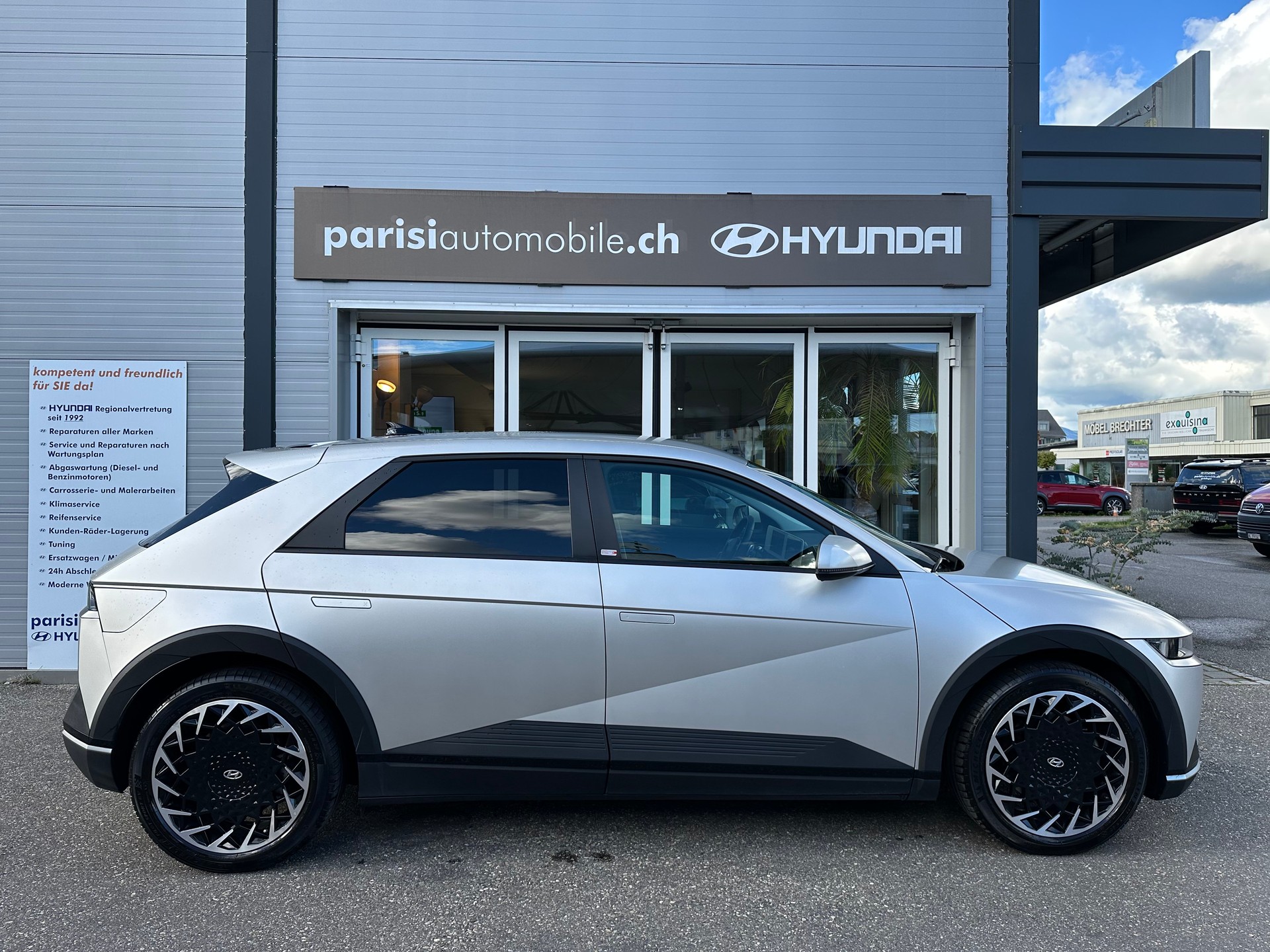 HYUNDAI Ioniq 5 72kWh Look 4WD-image-3