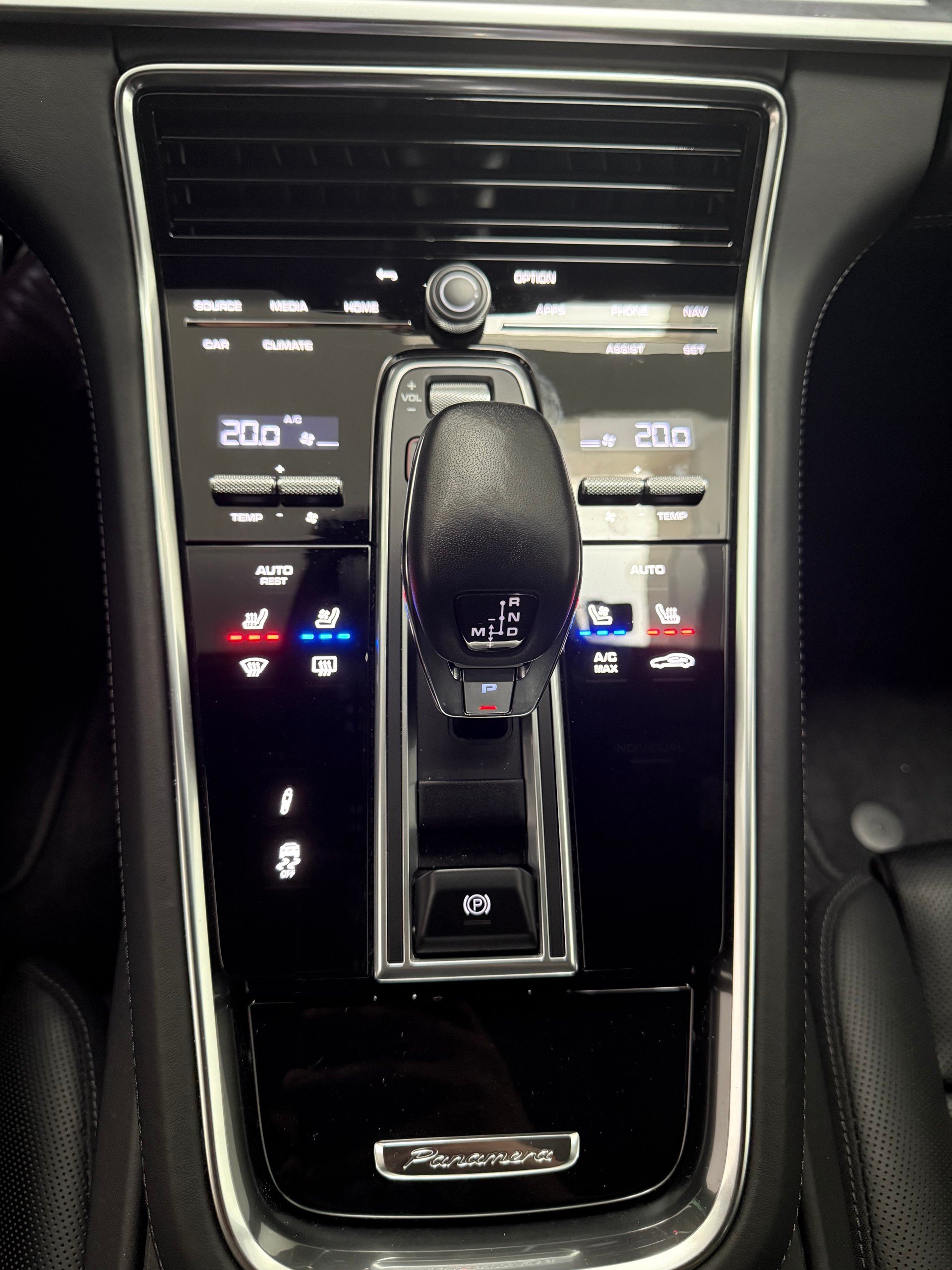PORSCHE Panamera Turbo S PDK-image-16
