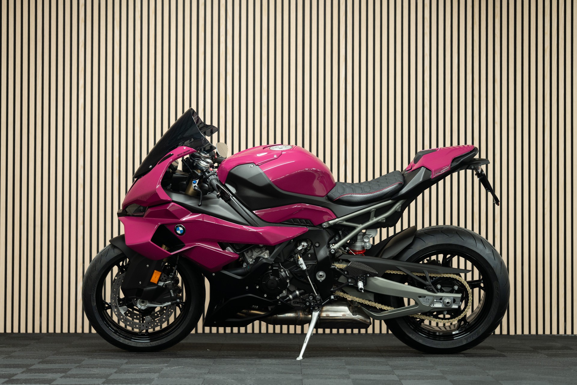 BMW BMW S 1000 RR Individual mit 0.9% Leasing, Sportschalldämpfer, Blinker- und Spiegelumbau u. v. m.-showroom-element-1