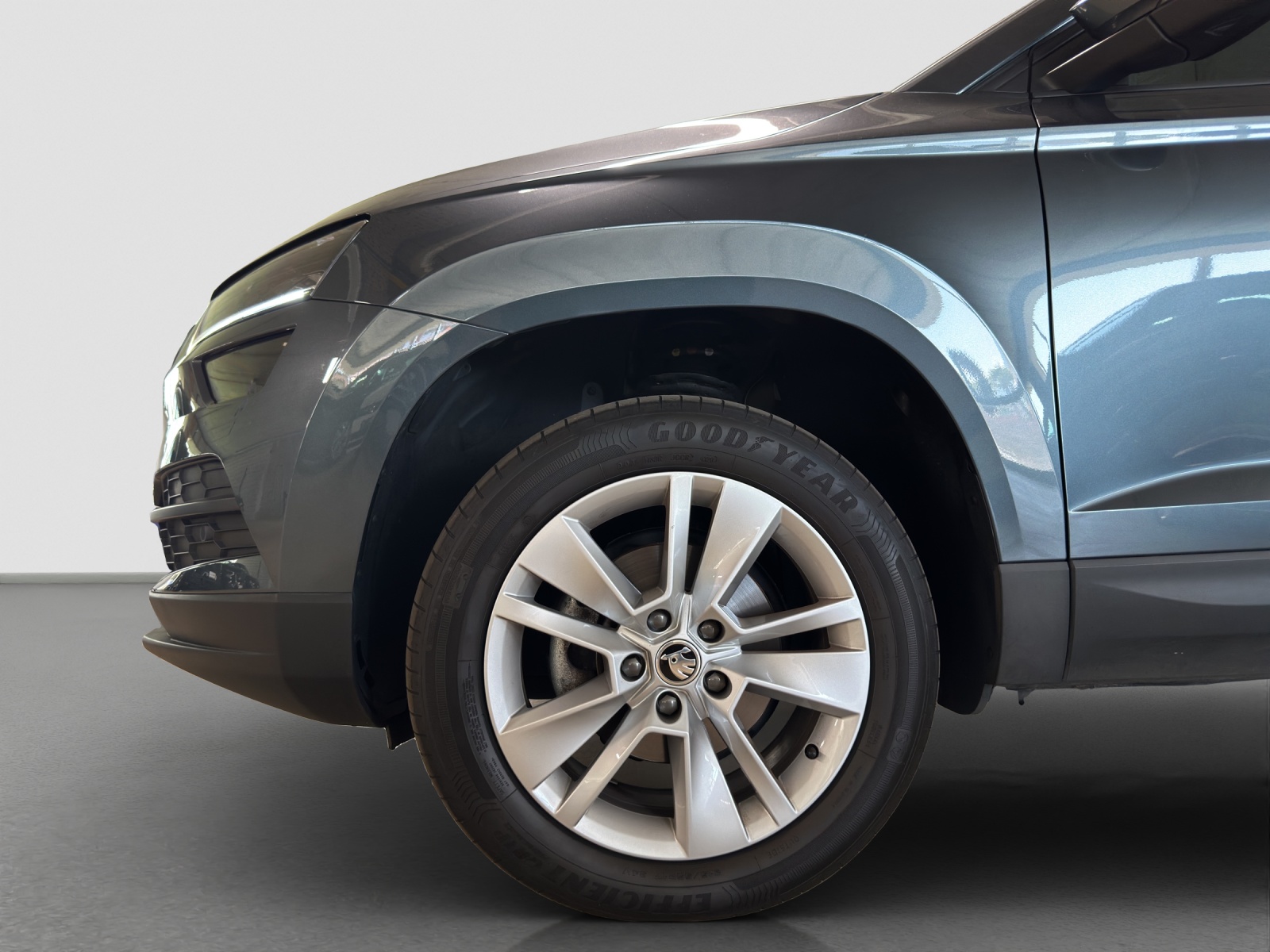 SKODA Karoq 1.5 TSI ACT Ambition DSG-image-6