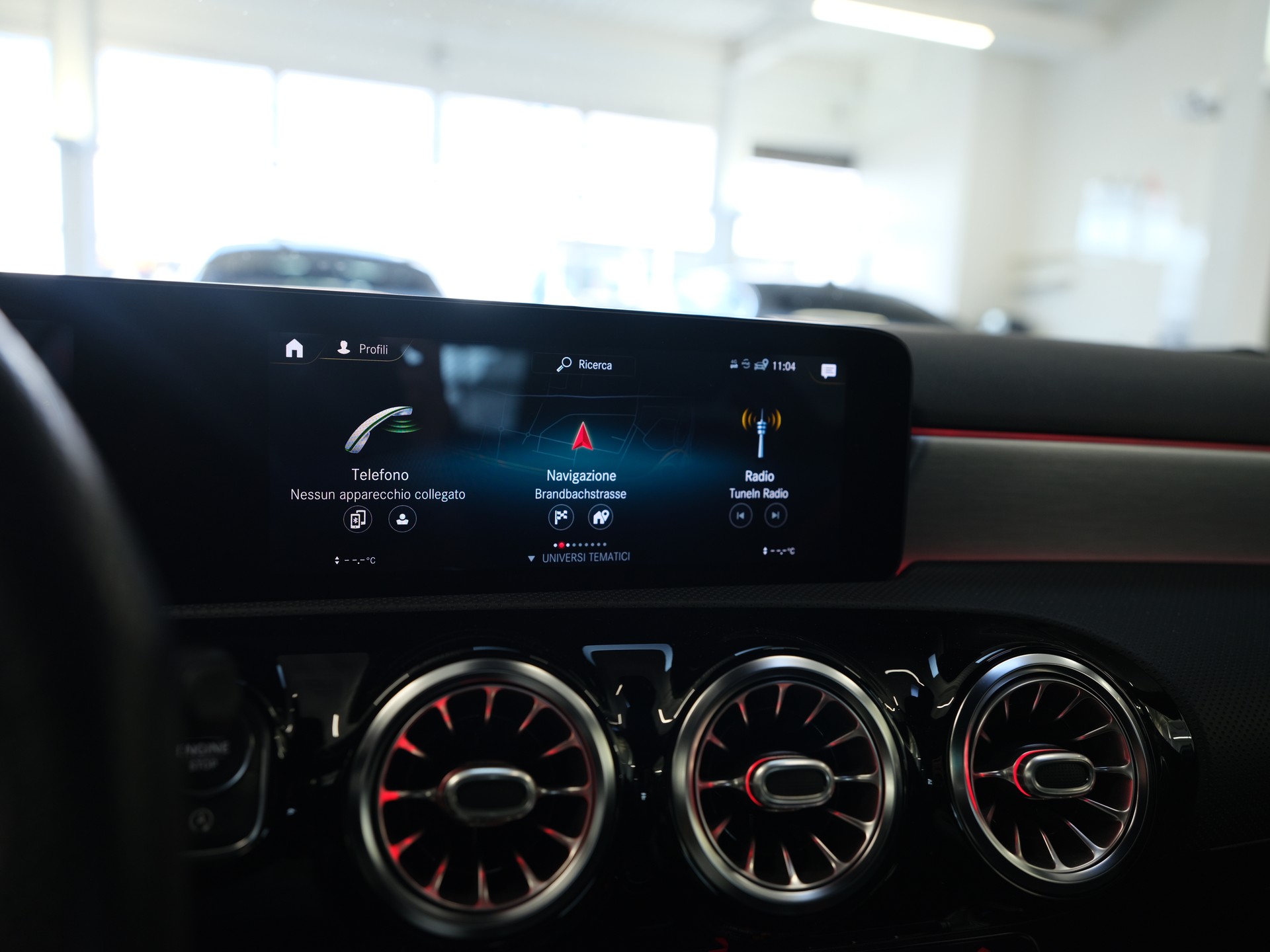 MERCEDES-BENZ A 35 AMG 4Matic Speedshift-image-15