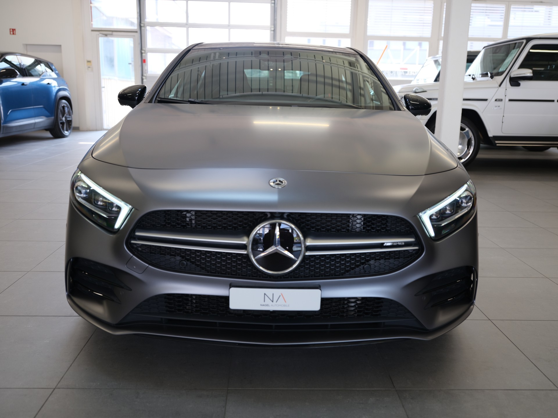 MERCEDES-BENZ A 35 AMG 4Matic Speedshift-image-2