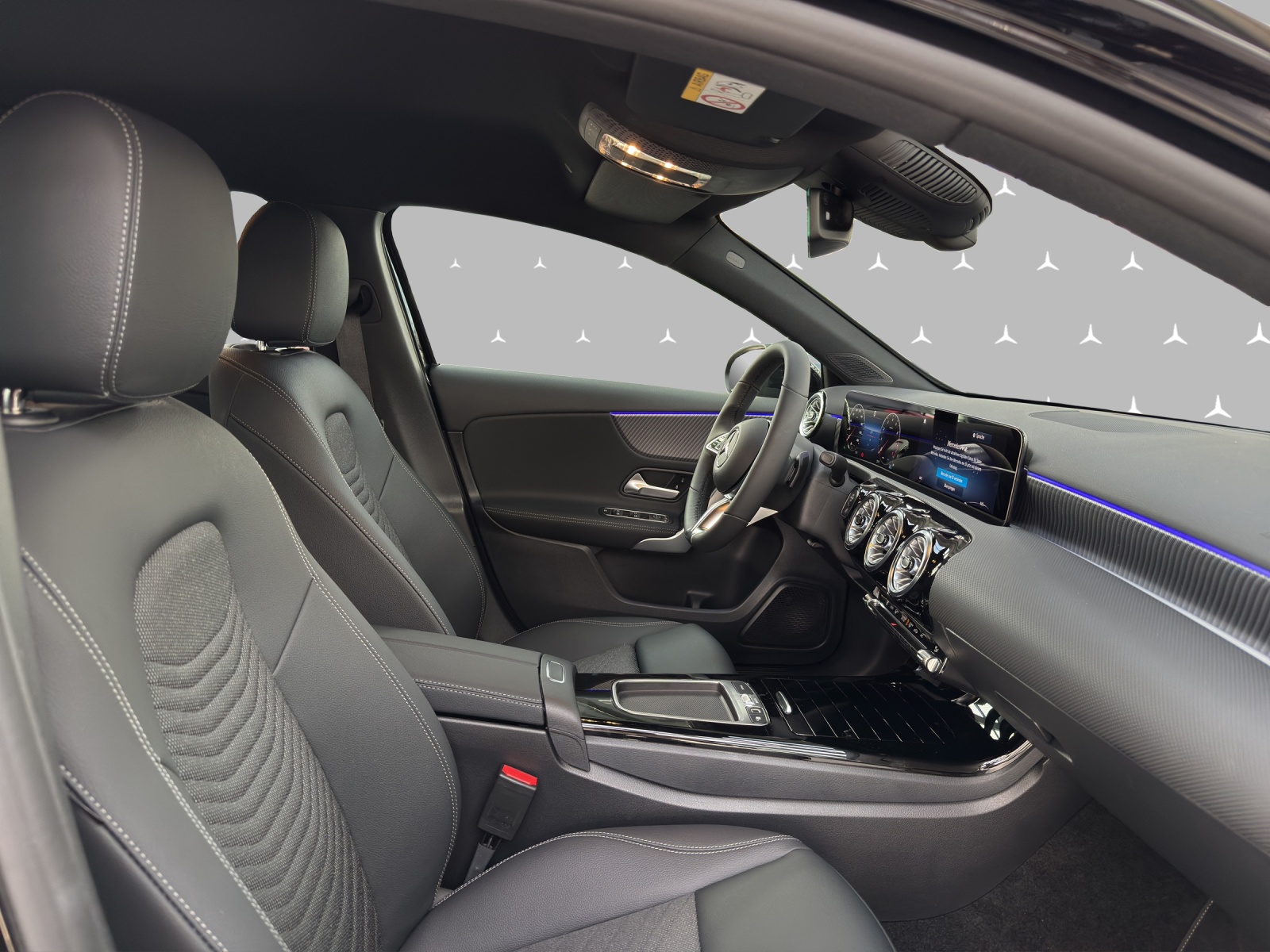 MERCEDES-BENZ A 200 Night Star 7G-DCT-image-10
