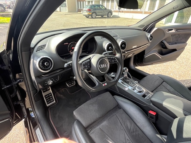 AUDI S3 Sportback 2.0 TFSI quattro S-tronic-image-10