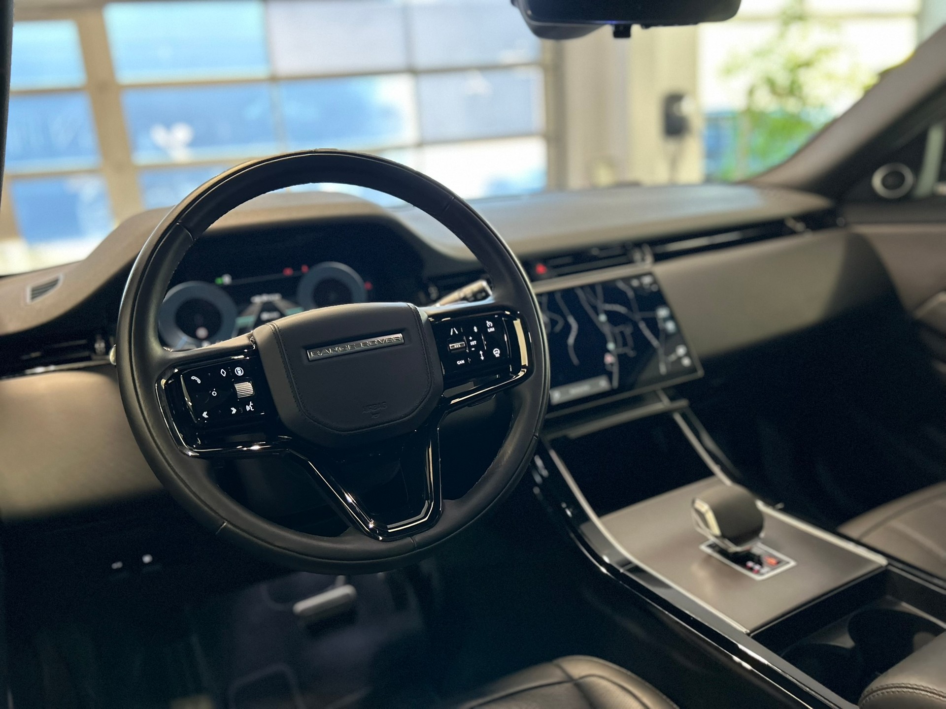 LAND ROVER Range Rover Evoque P 270e Dynamic HSE AT9-image-6