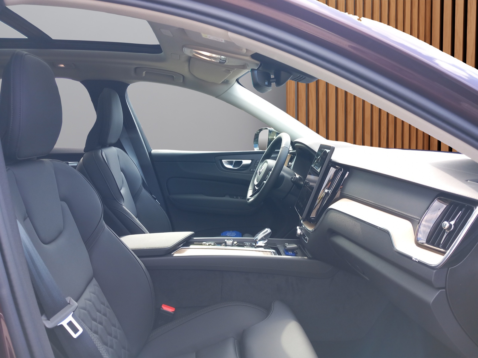 VOLVO XC60 2.0 T6 TE Ultra Dark eAWD-image-14