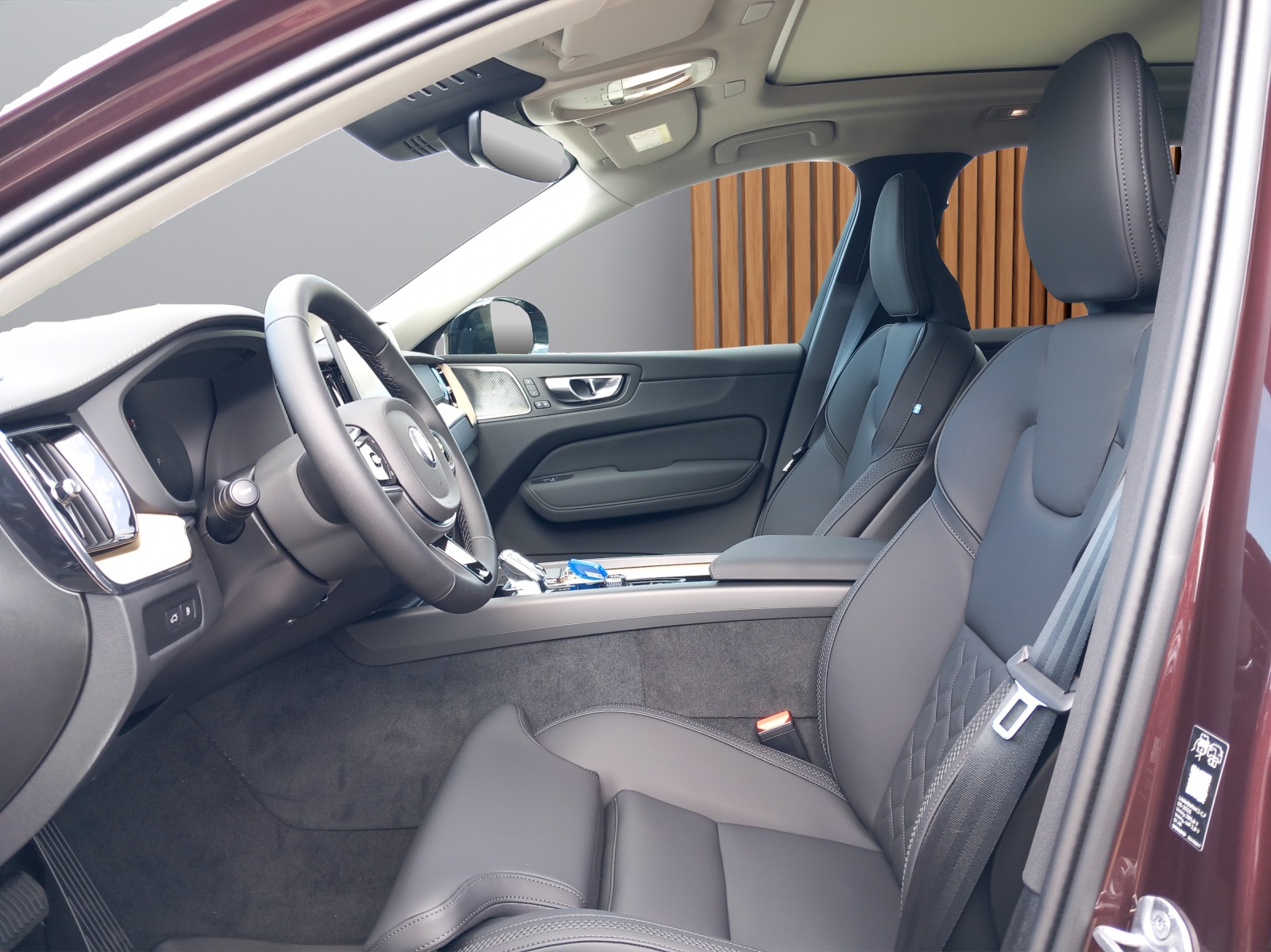 VOLVO XC60 2.0 T6 TE Ultra Dark eAWD-image-8