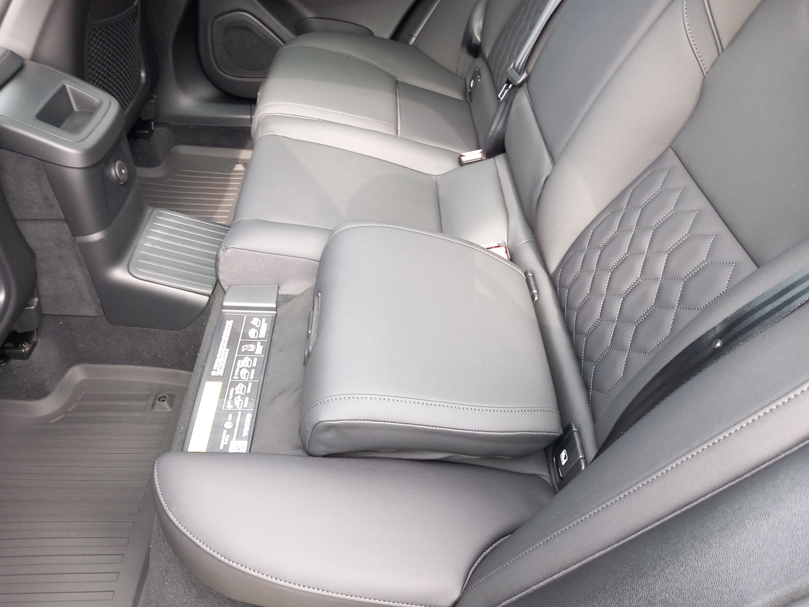 VOLVO XC60 2.0 T6 TE Ultra Dark eAWD-image-10