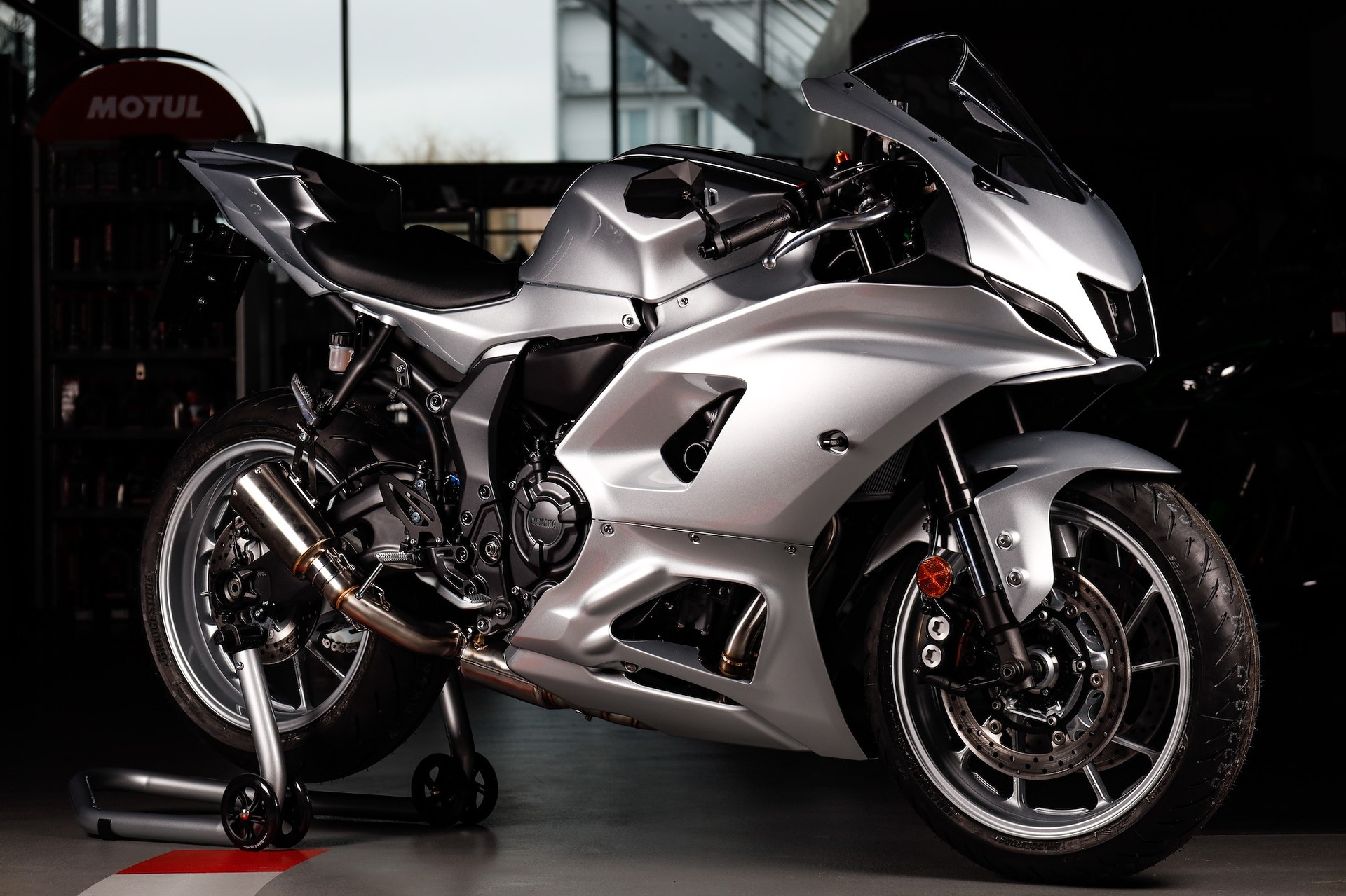 YAMAHA R7 Omega III