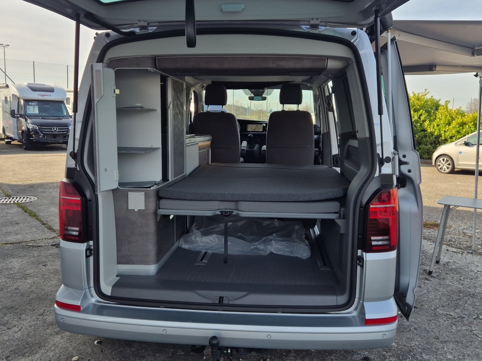 VW T6.1 California 2.0 TDI Ocean Liberty 4Motion DSG-image-10