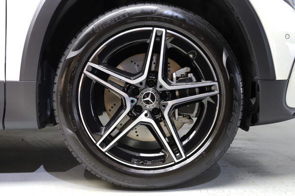 Image MERCEDES-BENZ GLB-220 GLB 220 4Matic 8G-Tronic