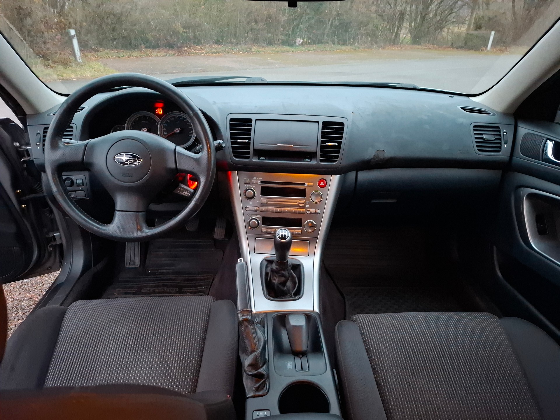 SUBARU Outback 2.5i AWD-image-9