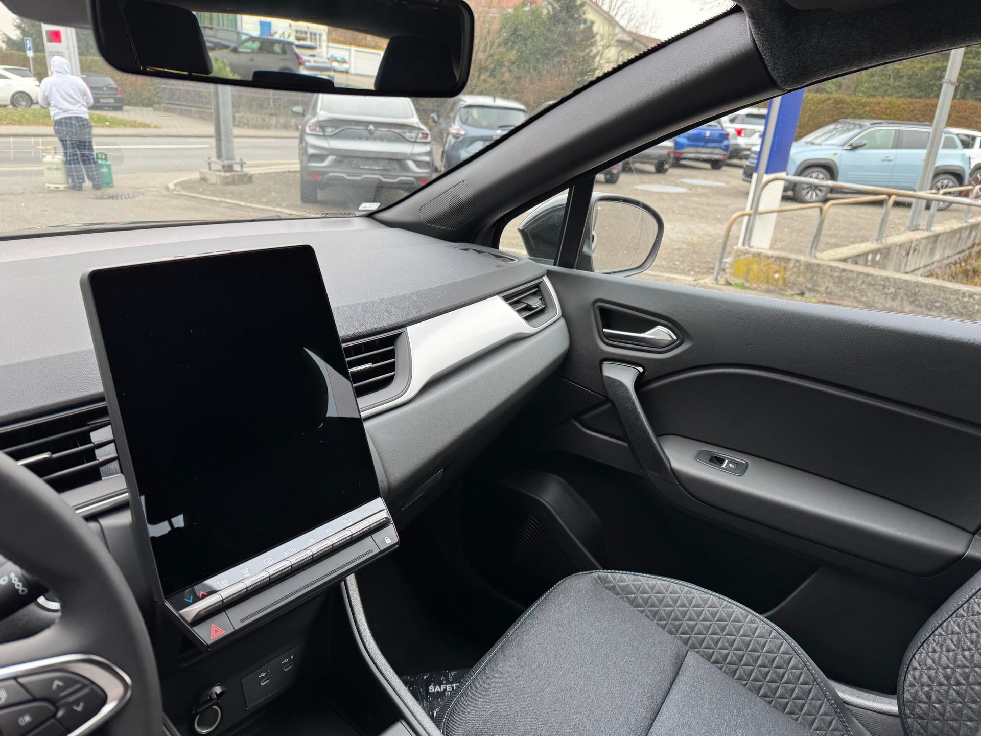RENAULT Captur 1.8 E-Tech 160 Evolution DHT-image-13