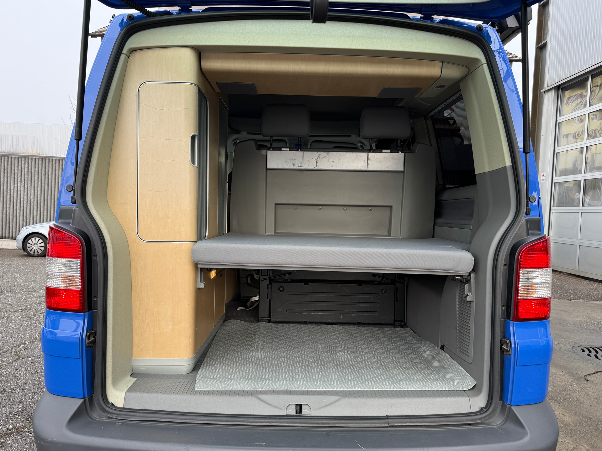 VW T5 California Campmobil 4Motion ***ALLRAD / AUFSTELLDACH ELEKTRISCH / SITZHEIZUNG / STANDHEIZUNG / TEMPOMAT / BORDKÜCHE ***-image-15