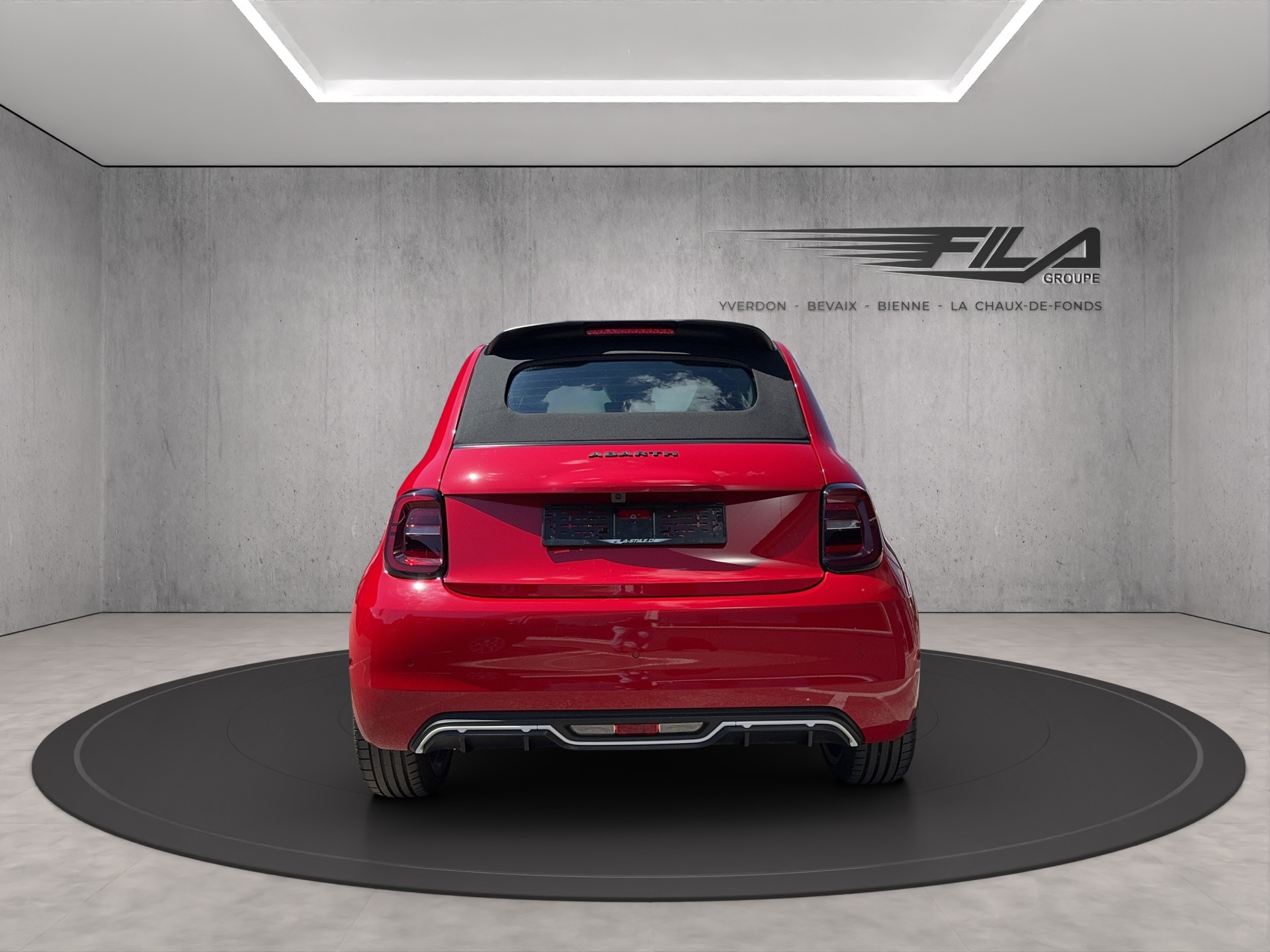 FIAT 500e Cabrio Abarth Turismo-showroom-element-3