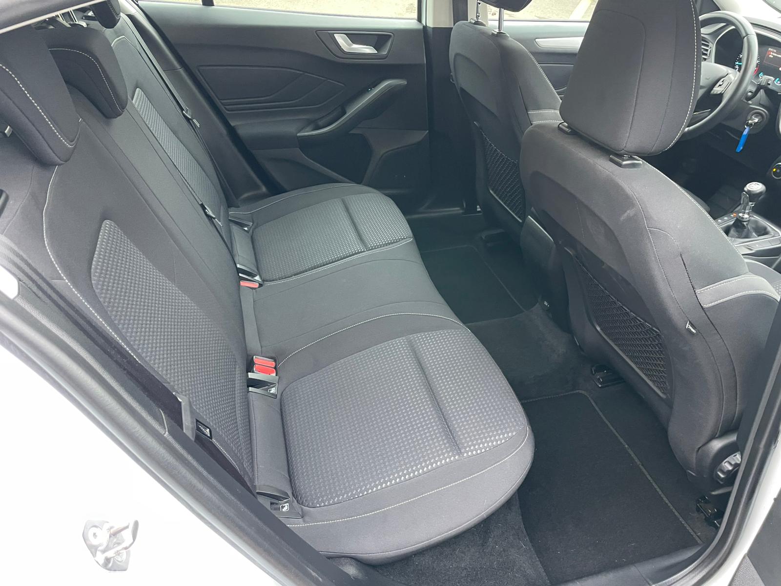 FORD Focus 1.0 SCTi Business-image-12