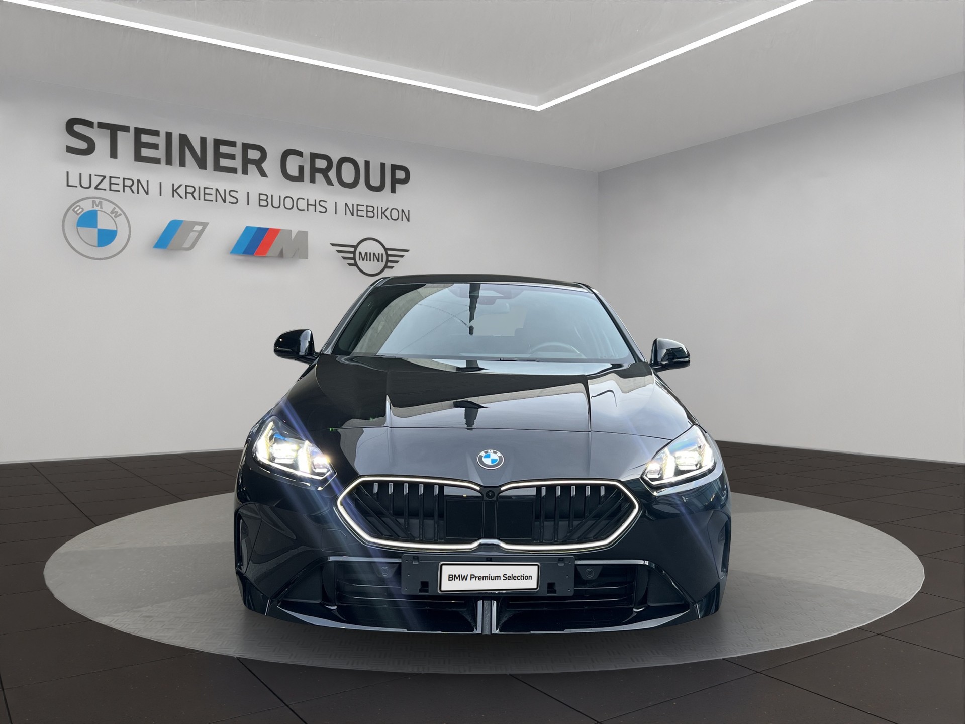 BMW 123 xDrive M Sport Steptronic-image-1