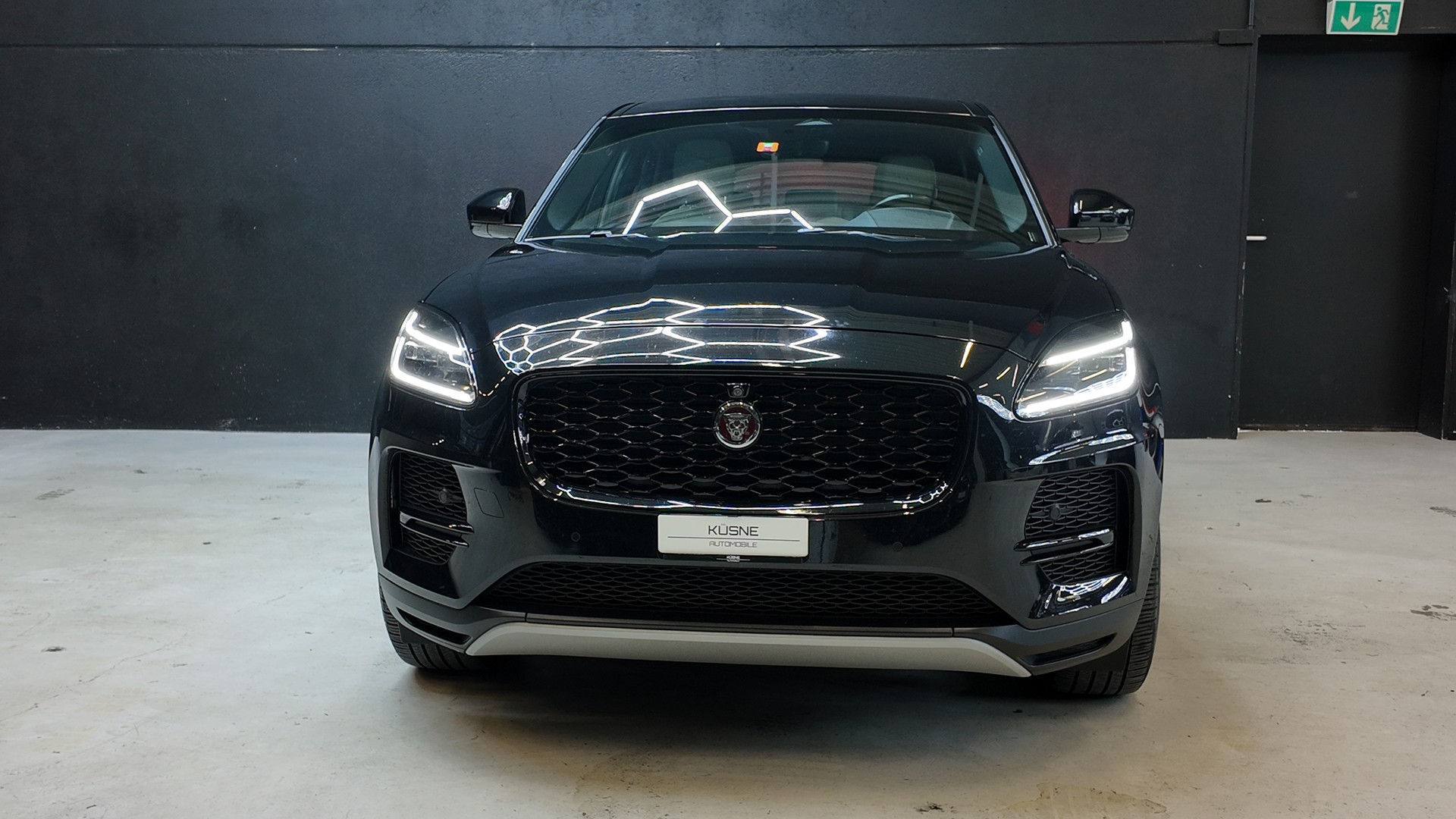 JAGUAR E-Pace 2.0 P200 AWD-image-0