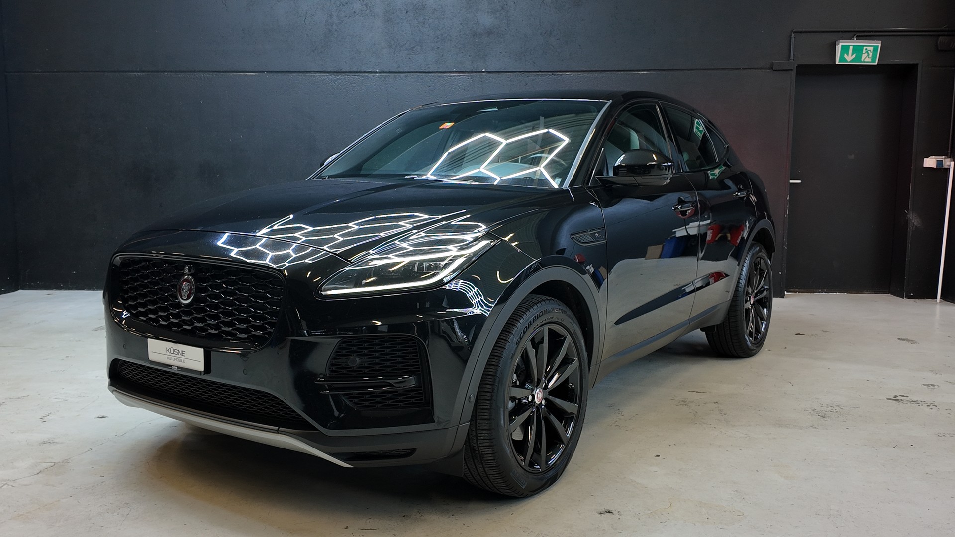 JAGUAR E-Pace 2.0 P200 AWD-image-1