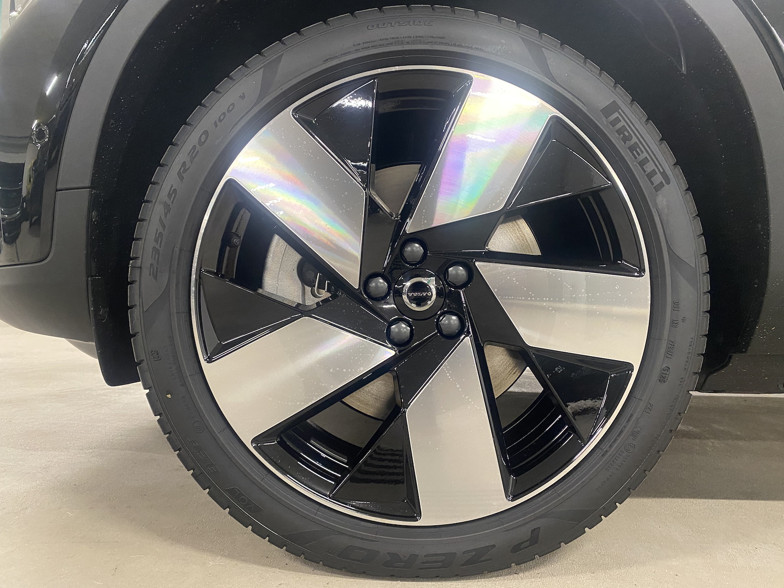 VOLVO EX40 Twin XCENTRIC Edition AWD-image-15
