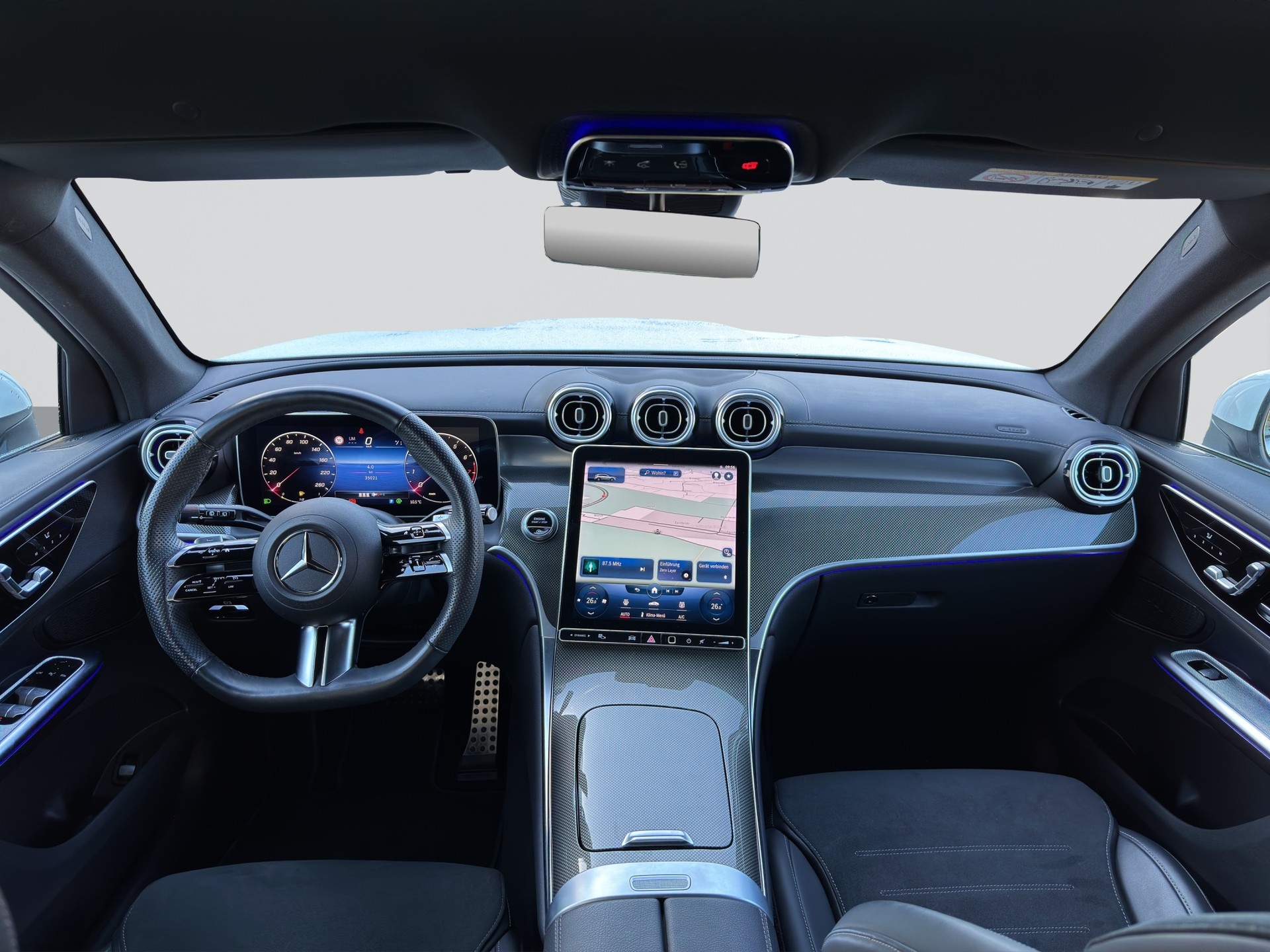 MERCEDES-BENZ GLC 200 4Matic AMG 9G-Tronic-image-13